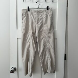 Patagonia white capri pants